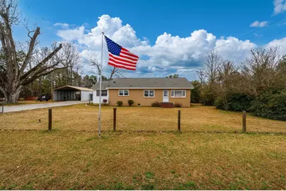 9300 Lake Swamp Rd., Nichols, SC 29581 - Photo 1