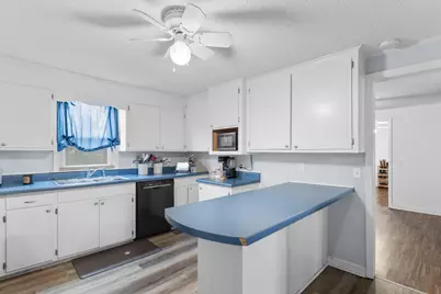 420 Old McCutcheon Rd, Coward, SC 29530 - Photo 5