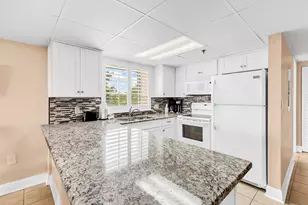 601 Retreat Beach Cir, Pawleys Island, SC 29585 - Photo 3