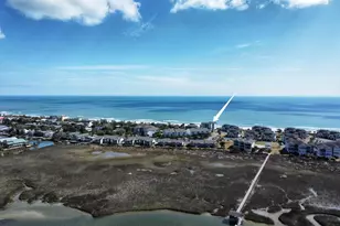 647 Norris Dr, Pawleys Island, SC 29585 - Photo 5