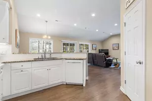 119 Mackinley Cir, Pawleys Island, SC 29585 - Photo 7