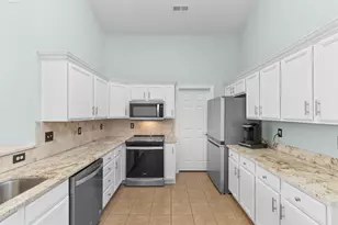 327 William St, Myrtle Beach, SC 29577 - Photo 7