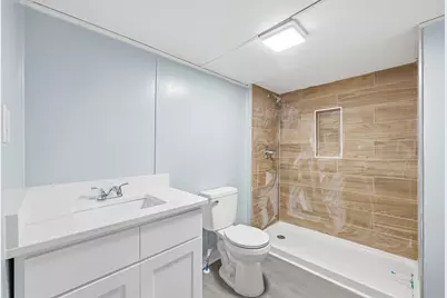 311 Barnes St, Mullins, SC 29574 - Photo 9