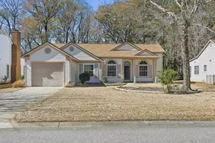 667 Bluebird Ln, Murrells Inlet, SC 29576 - Photo 1