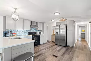 77 Offshore Dr, Garden City, SC 29576 - Photo 5