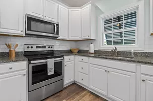 932 Leah Jayne Ln, North Myrtle Beach, SC 29582 - Photo 9