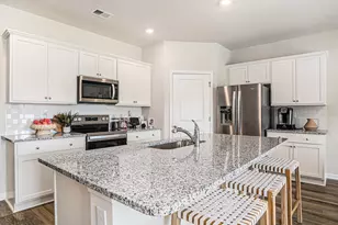 390 Glade Ct, Loris, SC 29569 - Photo 3