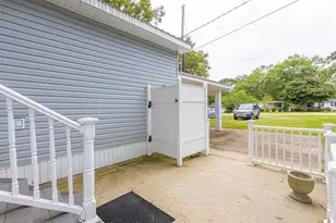 517 Porter Dr, Garden City Beach, SC 29576 - Photo 7