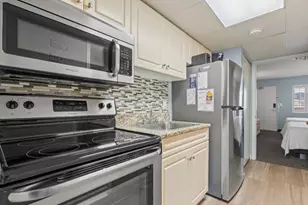 201 77th Ave N, Myrtle Beach, SC 29572 - Photo 9