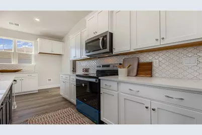 3044 Berry Bush Way, Conway, SC 29526 - Photo 3