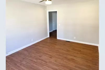 313 Dickson Dr., Marion, SC 29571 - Photo 3