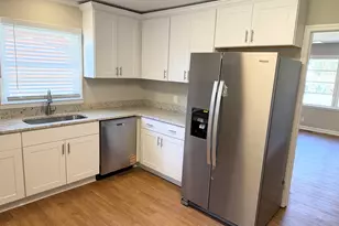 313 Dickson Dr, Marion, SC 29571 - Photo 5