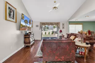 852 Riven Oak Dr, Garden City, SC 29576 - Photo 3