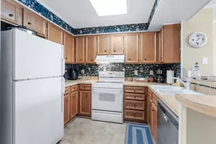 215 3rd Ave N, North Myrtle Beach, SC 29582 - Photo 9