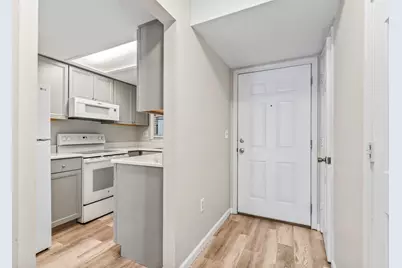 512 N 30th Ave. N #D, Myrtle Beach, SC 29577 - Photo 5