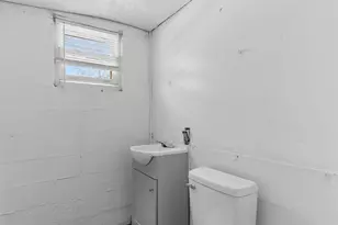 411 E Wine St, Mullins, SC 29574 - Photo 13