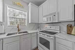 2009 Hillside Dr S, North Myrtle Beach, SC 29582 - Photo 9