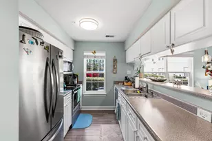 635 Woodmoor Dr, Garden City, SC 29576 - Photo 5