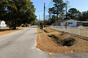 811 Cedar St, Georgetown, SC 29440 - Photo 7