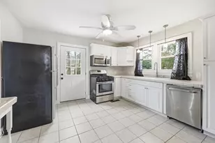 427 Dawson St, Georgetown, SC 29440 - Photo 5