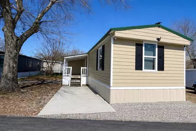 101 Dubbs Ave, West Columbia, SC 29169 - Photo 1