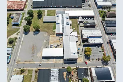 122 E Laurel St, Mullins, SC 29574 - Photo 9