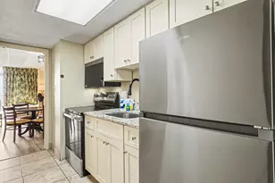 201 Ocean Blvd S, Myrtle Beach, SC 29577 - Photo 9