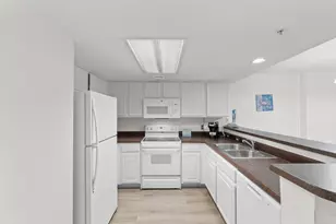 201 74th Ave N, Myrtle Beach, SC 29572 - Photo 5