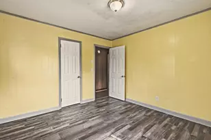 306 W James St, Mullins, SC 29574 - Photo 13