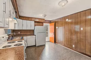 306 W James St, Mullins, SC 29574 - Photo 3