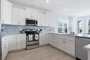 400 Elizabeth Dr, Garden City, SC 29576 - Photo 9