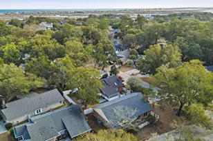 879 Kittiwake Ln, Garden City, SC 29576 - Photo 27