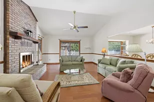 879 Kittiwake Ln, Garden City, SC 29576 - Photo 5