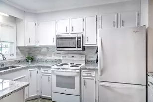 411 31st Ave N, Myrtle Beach, SC 29577 - Photo 9