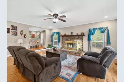 2402 South Hallmark Dr, Florence, SC 29505 - Photo 11