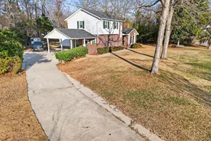 2402 S Hallmark Dr, Florence, SC 29505 - Photo 5