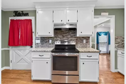 2402 South Hallmark Dr, Florence, SC 29505 - Photo 21