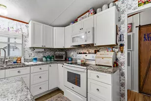 462 Oak Ave, Garden City, SC 29576 - Photo 9