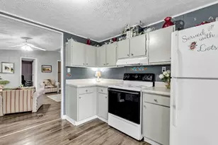 738 Oliver Dr, Garden City, SC 29576 - Photo 9