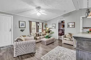 738 Oliver Dr, Garden City, SC 29576 - Photo 3