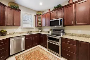 529 Golden Bear Dr, Pawleys Island, SC 29585 - Photo 9