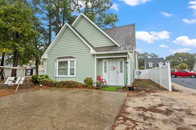 829 9th Ave. S, North Myrtle Beach, SC 29582 - Photo 1