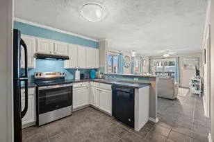 613 Ocean Blvd S, North Myrtle Beach, SC 29582 - Photo 3