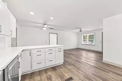 2806 Nursery Rd., Conway, SC 29526 - Photo 9