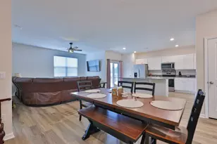 206 Carver Willow Dr, Loris, SC 29569 - Photo 5