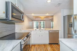 320 Salt Marsh Cir, Pawleys Island, SC 29585 - Photo 11