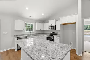 14 Bennington Ct, Georgetown, SC 29440 - Photo 5