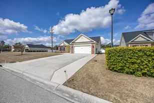 609 Fieldwoods Dr, Conway, SC 29526 - Photo 3