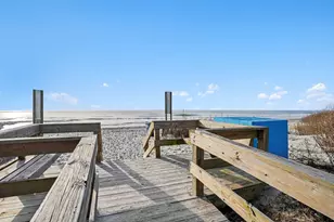 1425 N Waccamaw Dr, Garden City, SC 29576 - Photo 29