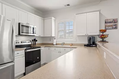 4837 Luster Leaf Circle #401, Myrtle Beach, SC 29577 - Photo 3